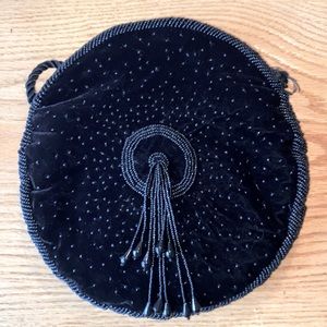Project purse!! 80’s Black velvet VTG CROSSBODY unique!😍